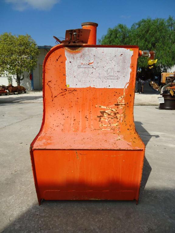 Diesel tank for Hitachi ZAXIS 210N - 240N Photo 2