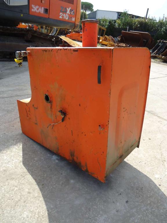 Diesel tank for Hitachi ZAXIS 210N - 240N Photo 4