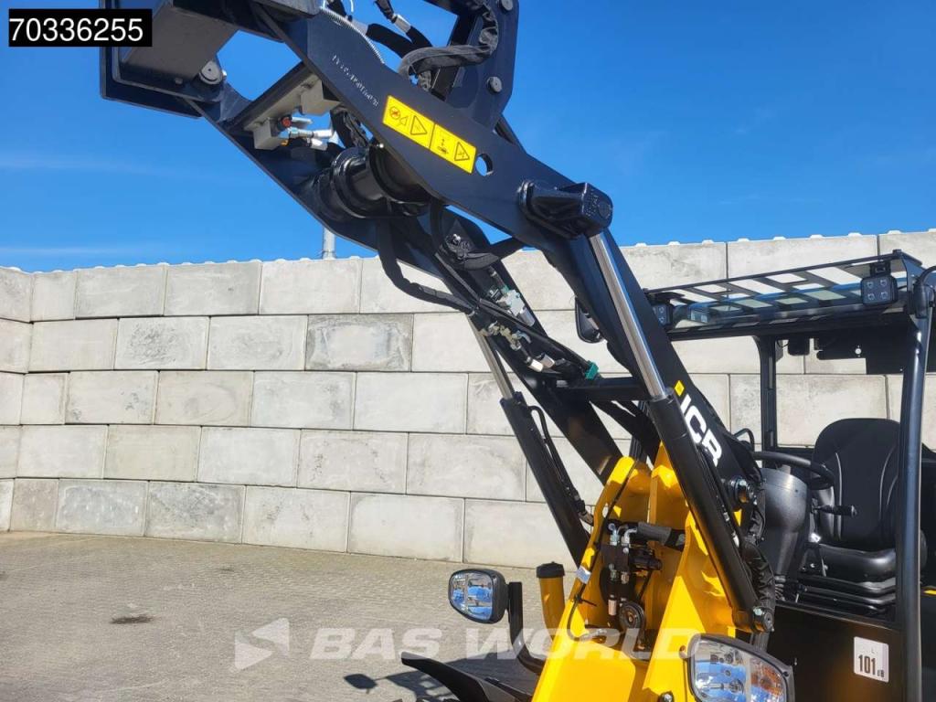 JCB 403 SP FACTORY WARRANTY – GIANT COUPLER - KUBOTA Photo 12