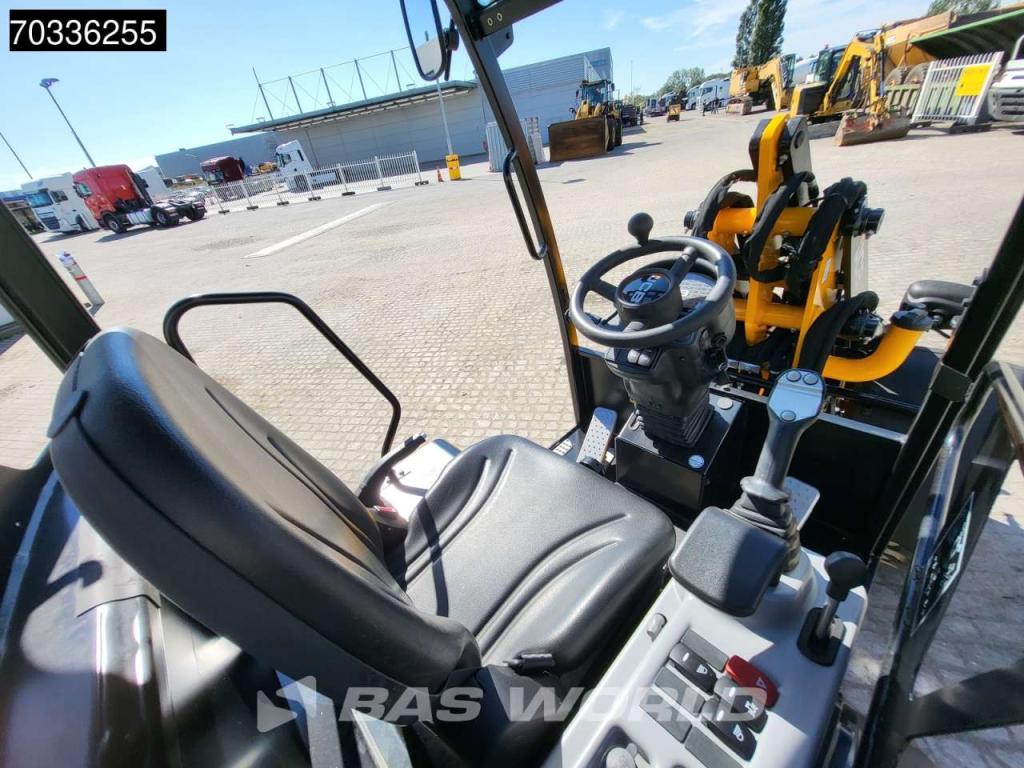 JCB 403 SP FACTORY WARRANTY – GIANT COUPLER - KUBOTA Photo 27