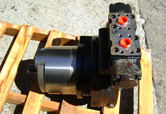Track motor for Caterpillar 345 B / 345 BLME Photo 1