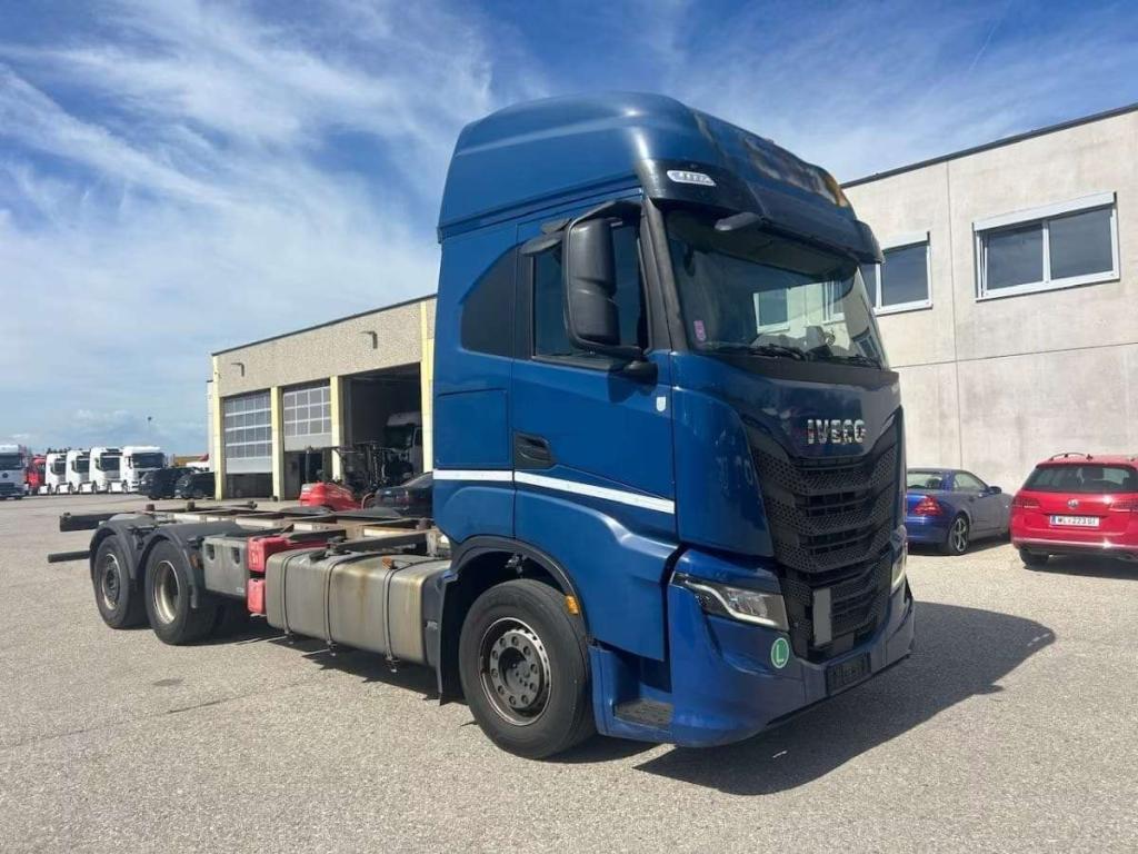 Iveco X-WAY 460 (260S46) Photo 27