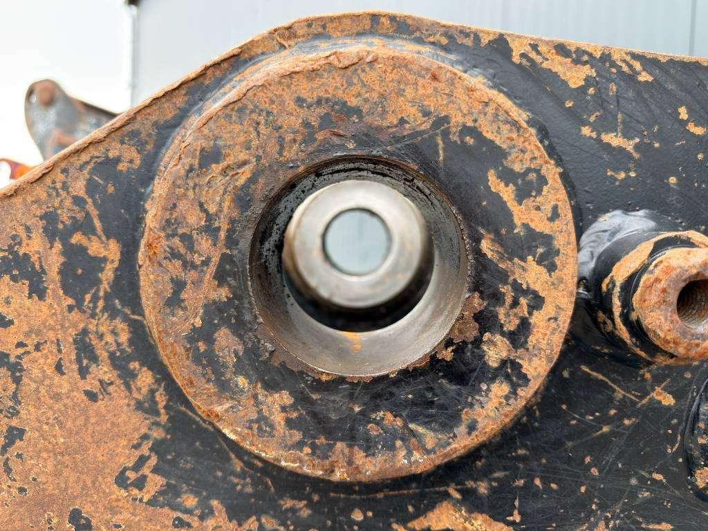 Miller M318D / 320D / 320E / 320F / 323D / 323E / 323F / Photo 10