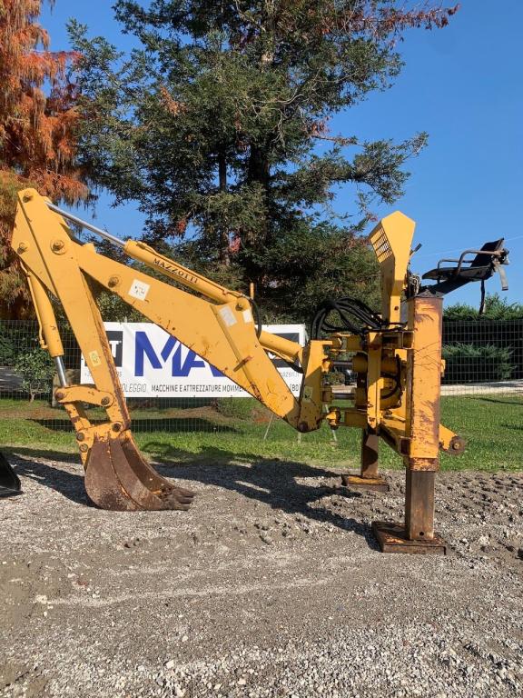 Mazzotti Backhoe Photo 2