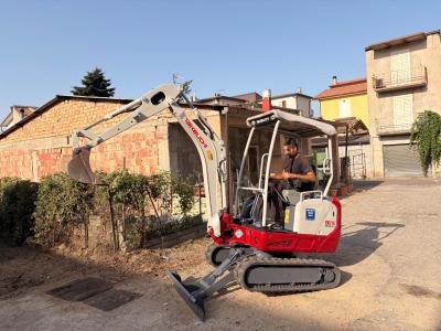 Takeuchi Tb 216 Photo 1