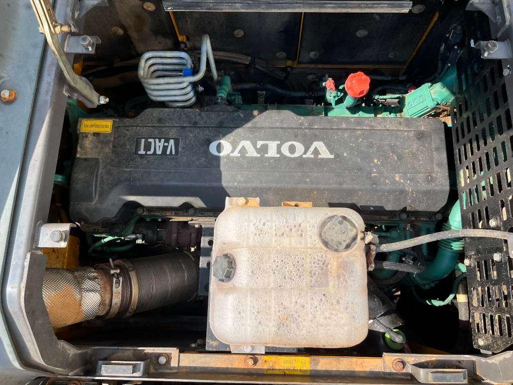 Volvo EC380EL - Automatic Greasing / Quick Coupler Photo 28