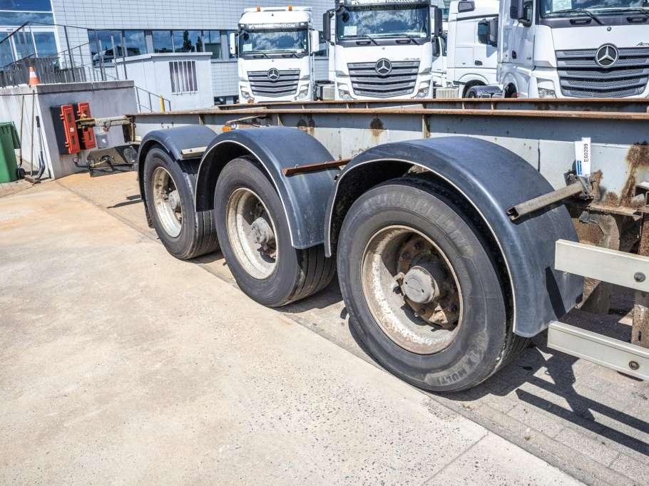 Fruehauf CONTAINERCHASSIS 40' Photo 6
