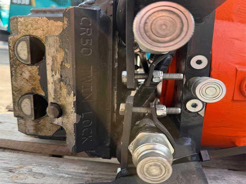 Nox Quick coupler tiltrotator Photo 2