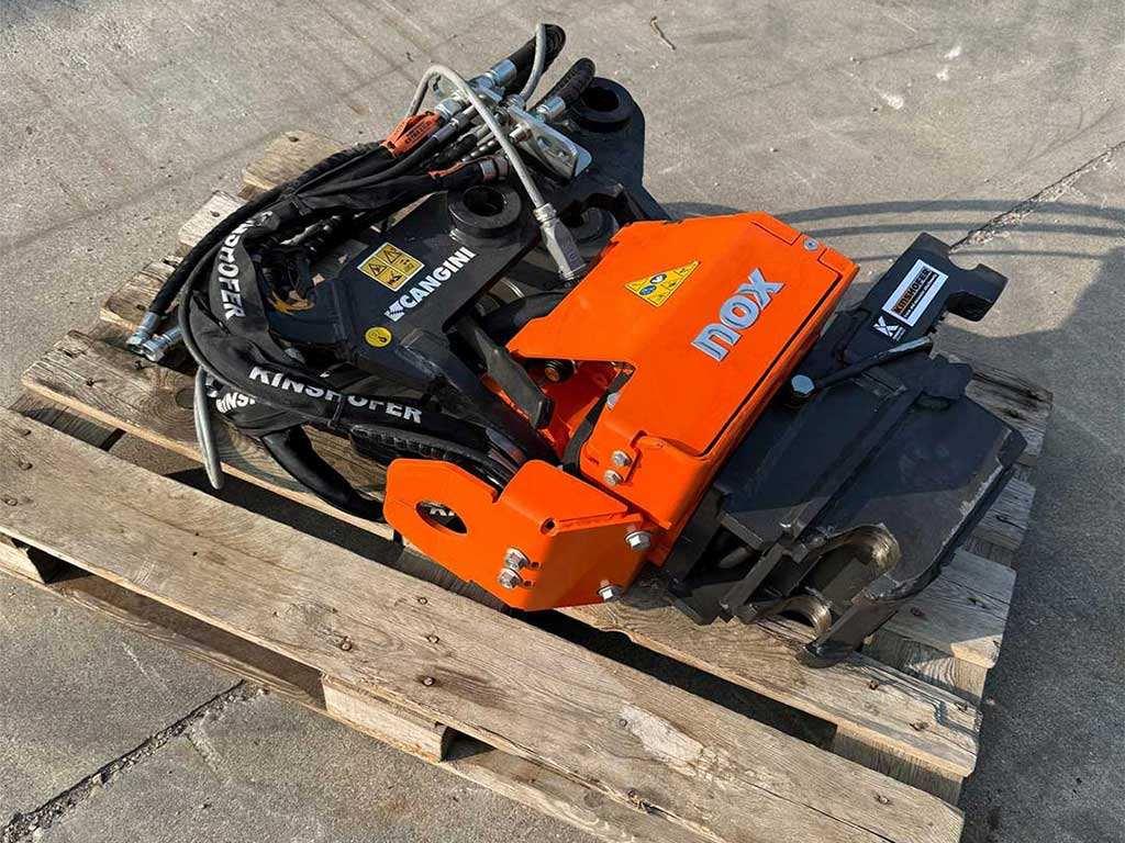 Nox Quick coupler tiltrotator Photo 4