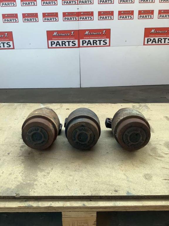Carrier rollers for Hitachi ZX160LC Photo 1