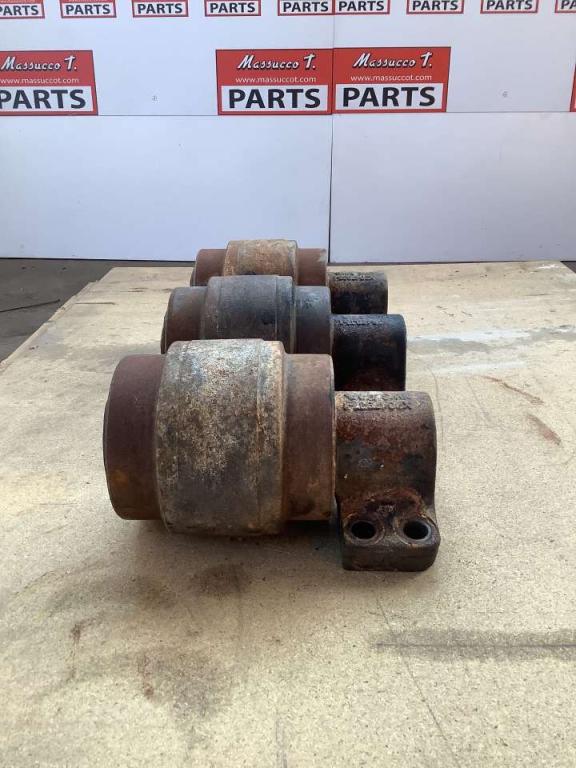 Carrier rollers for Hitachi ZX160LC Photo 2