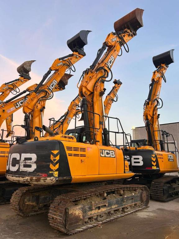 JCB JS 220 TAB Photo 3