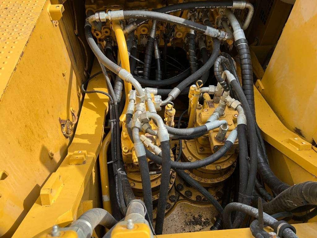 Caterpillar 352F Photo 24