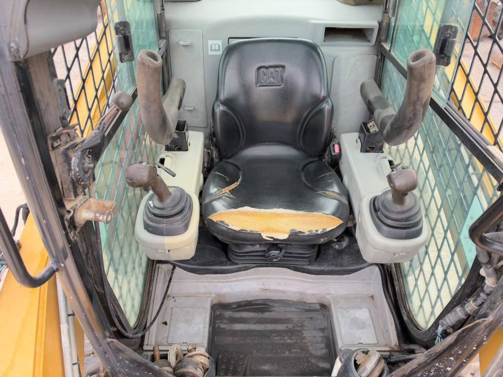Caterpillar 246C Photo 7