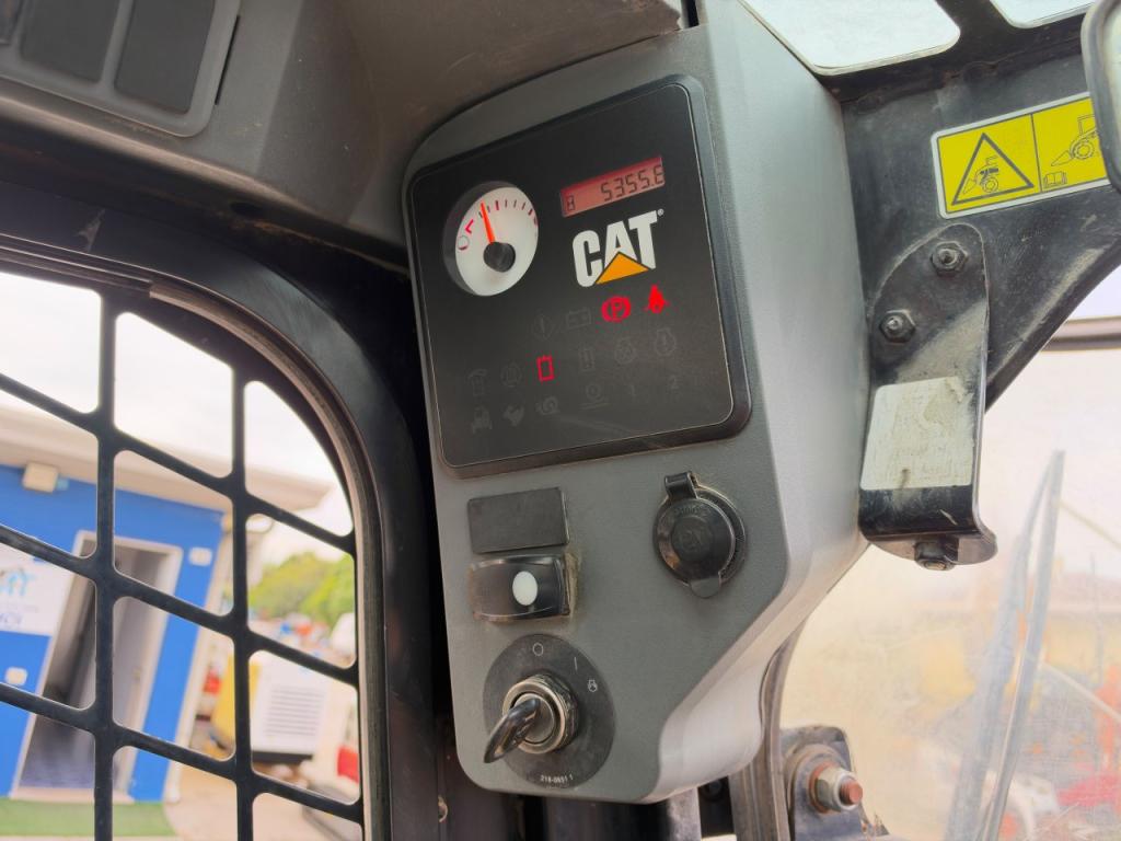 Caterpillar 246C Photo 8