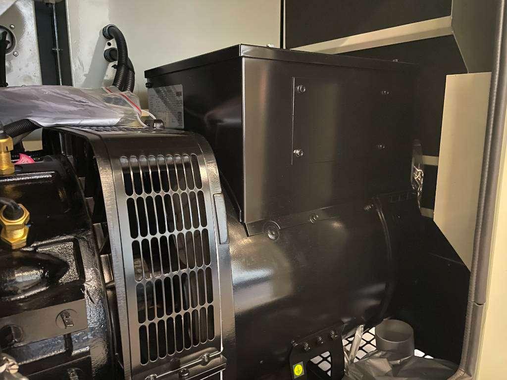 Cummins 4BTA3.9-G11 - 88 kVA Generator - DPX-19834 Photo 14