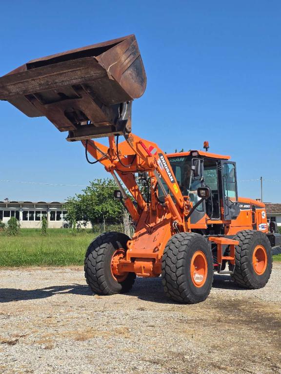 Doosan DL 250 - 5 Photo 3