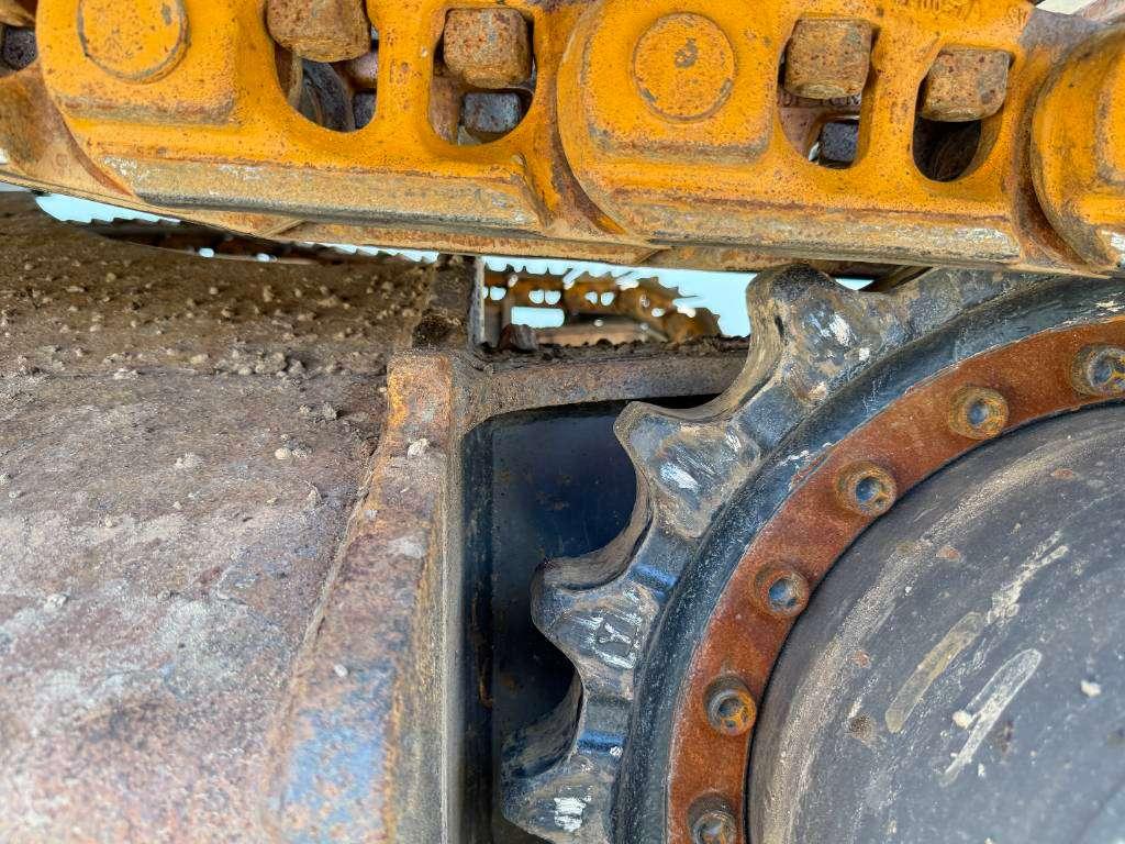 Volvo EC250DL - Hammer Lines / Automatic Greasing Photo 25