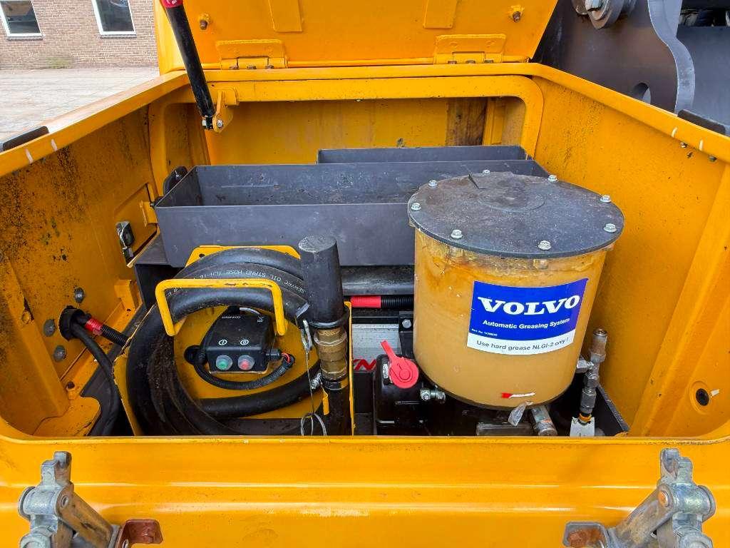 Volvo EC250DL - Hammer Lines / Automatic Greasing Photo 30