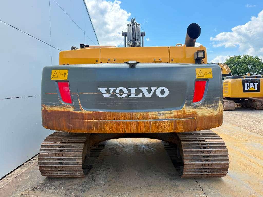 Volvo EC250DL - Hammer Lines / Automatic Greasing Photo 4