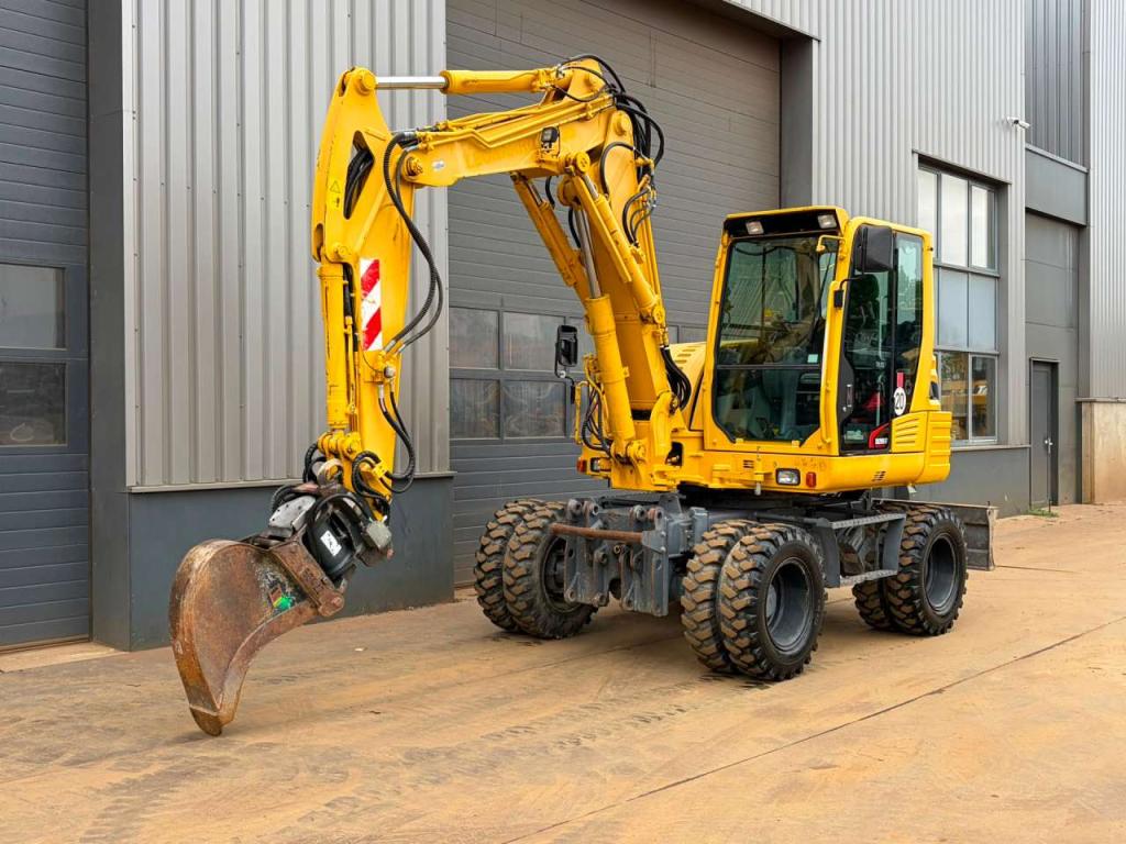 Takeuchi TB295W-1 Photo 2