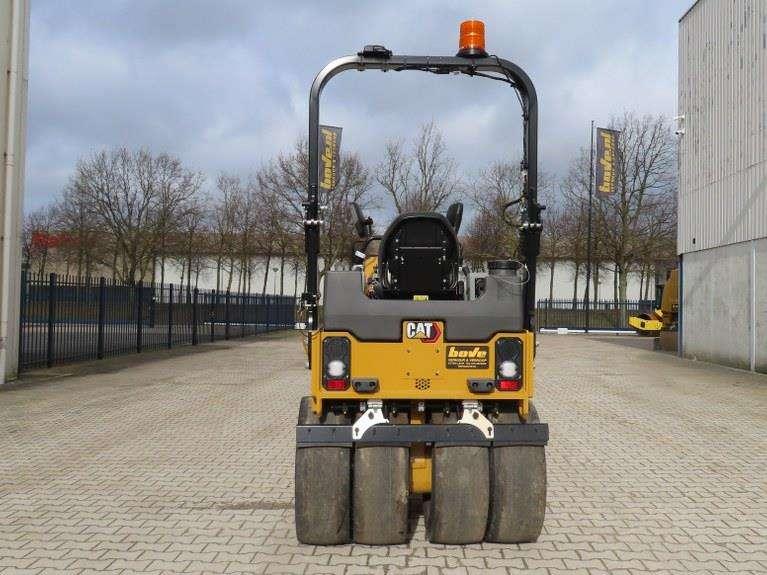 Caterpillar CC4.0 Photo 3