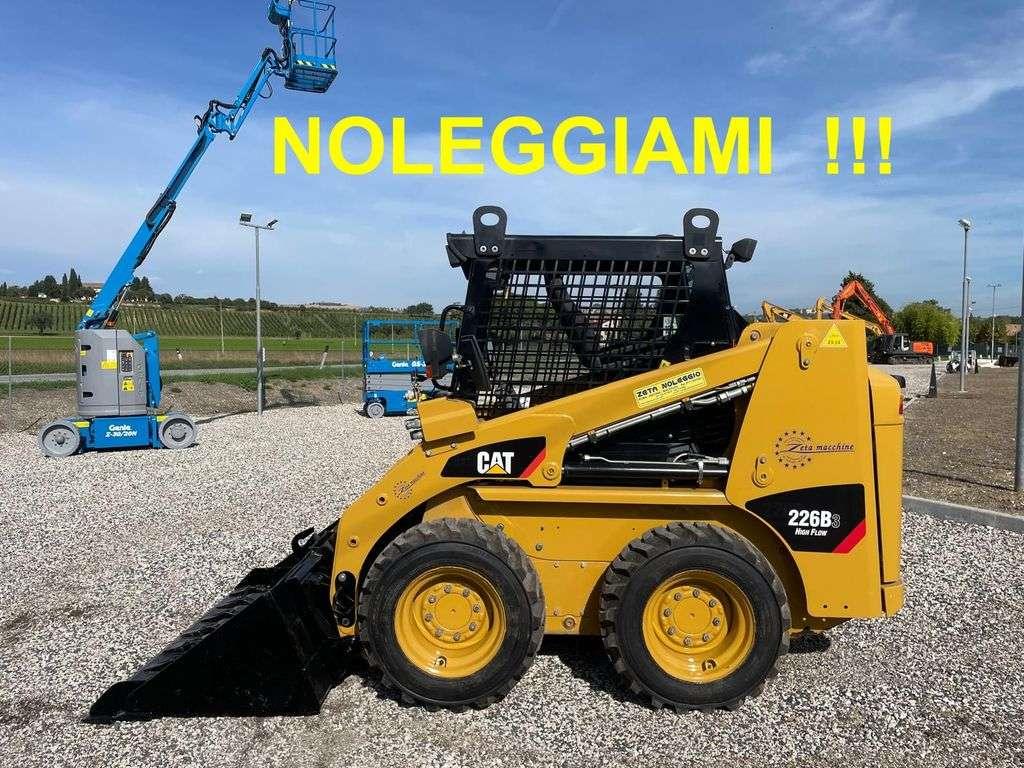 Caterpillar 226B Photo 1