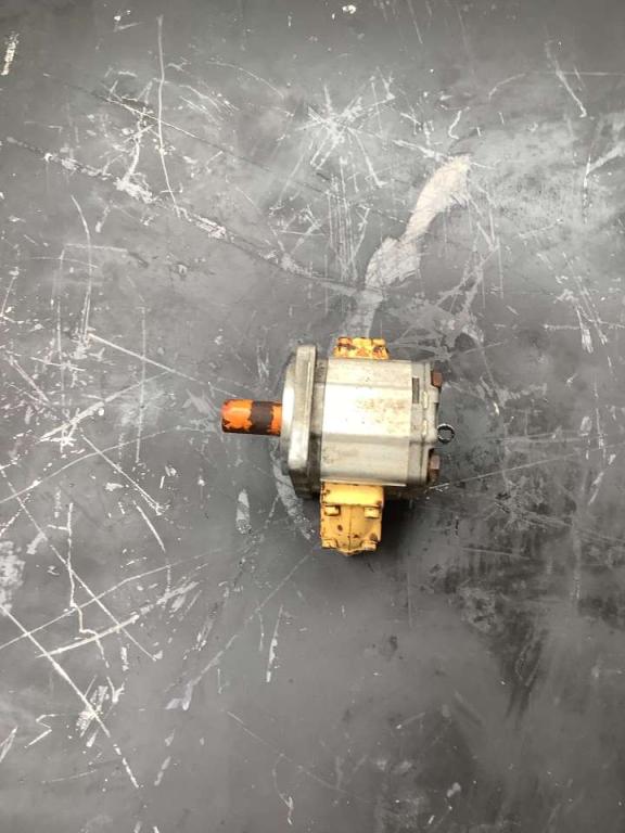 Hydraulic pump for Bitelli BB650 Photo 2