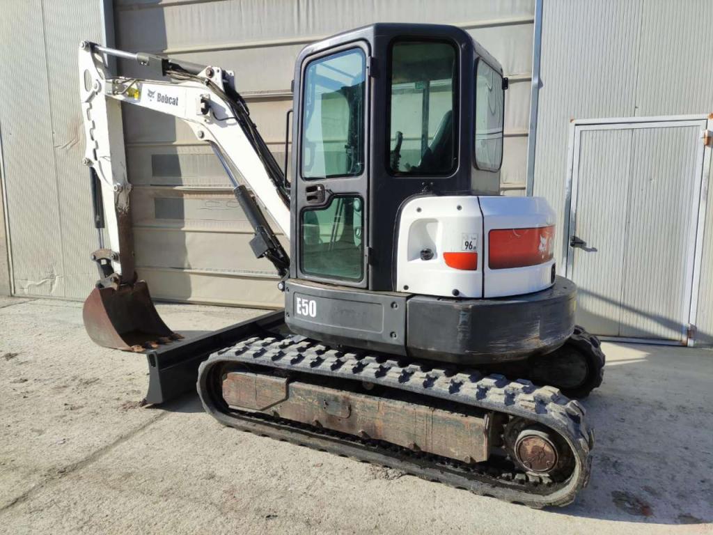 Bobcat E50EM Photo 2