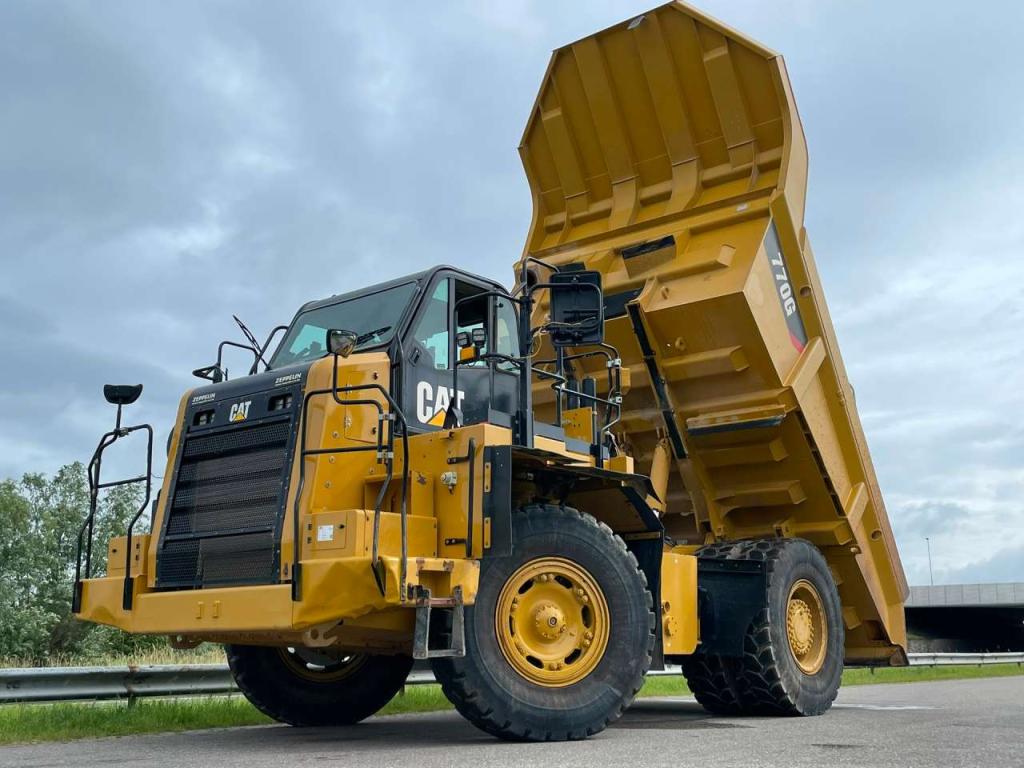 Caterpillar 770G Photo 11