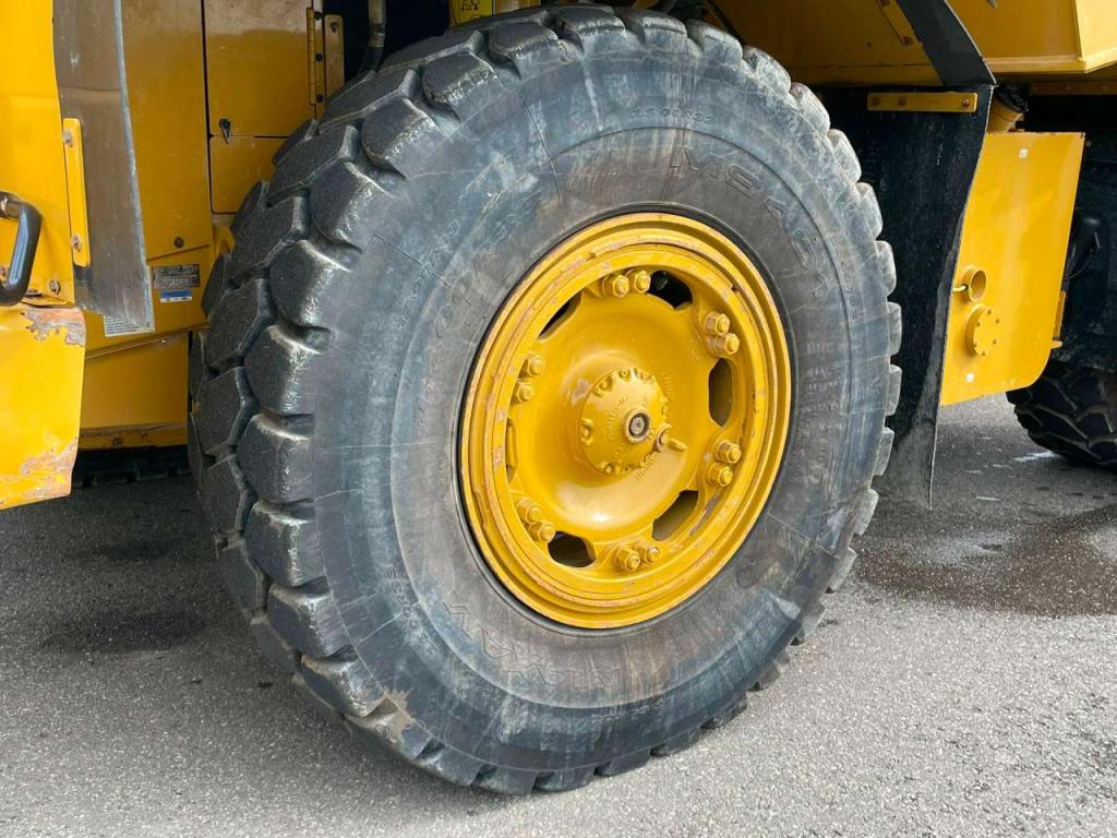 Caterpillar 770G Photo 15
