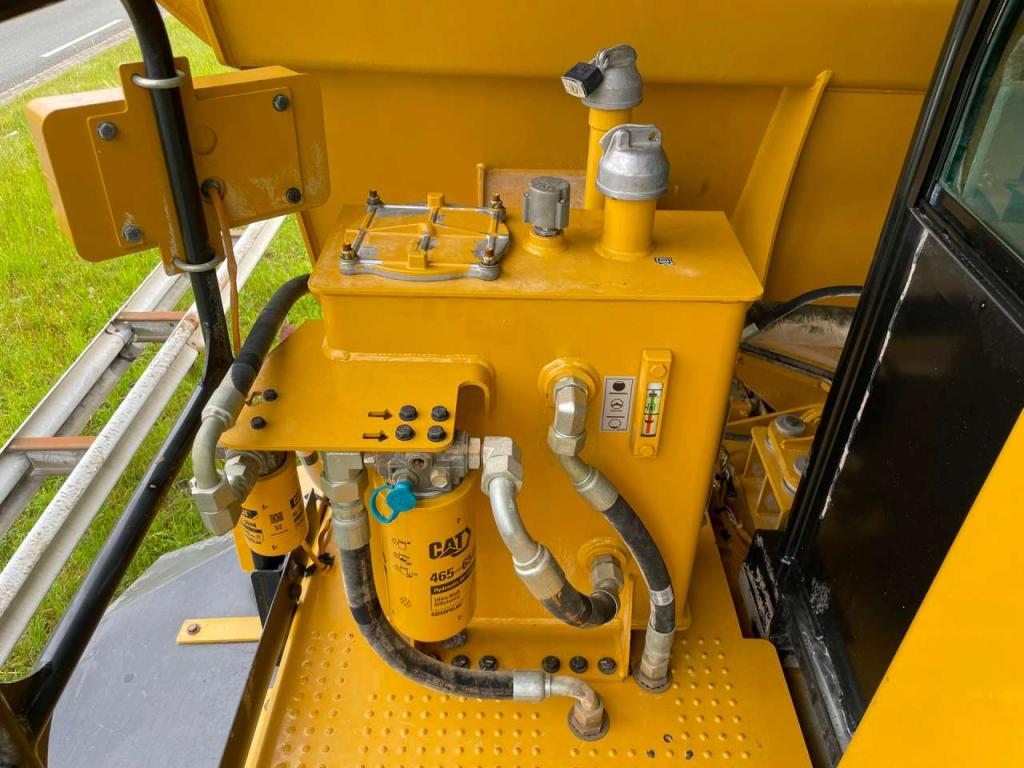 Caterpillar 770G Photo 30