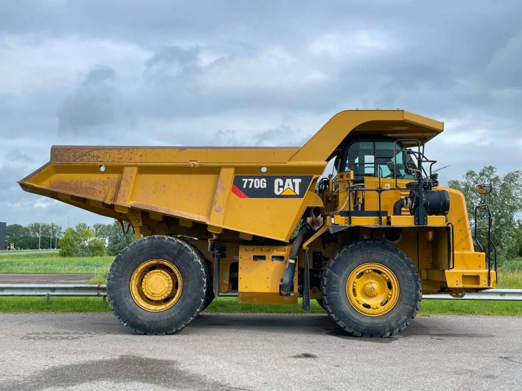 Caterpillar 770G Photo 7