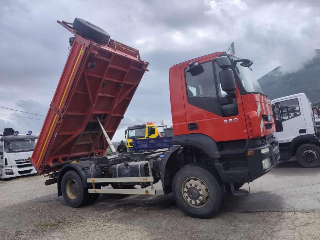 Iveco TRAKKER 190T36 Photo 15