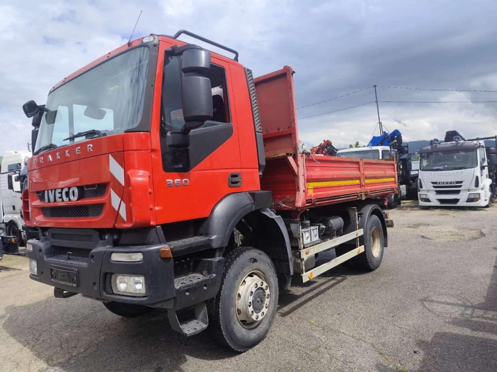 Iveco TRAKKER 190T36 Photo 8