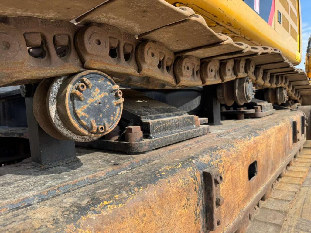 Caterpillar 352F Photo 10