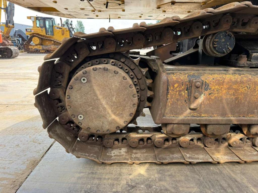 Caterpillar 352F Photo 13