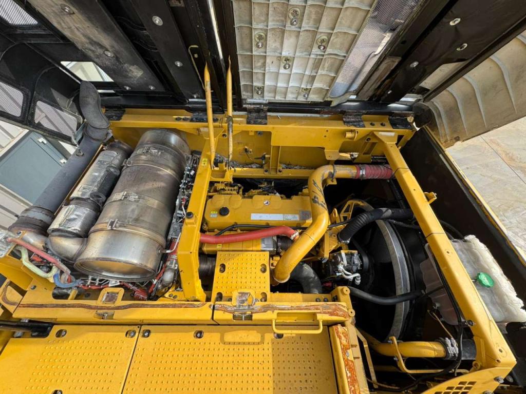 Caterpillar 352F Photo 20