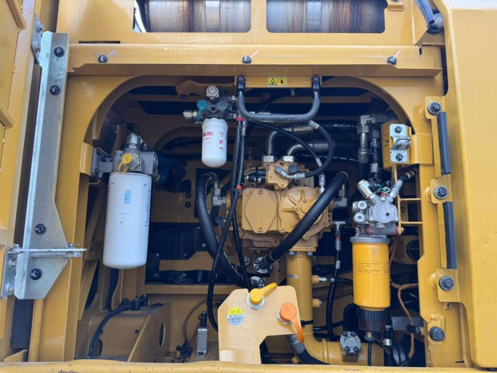 Caterpillar 352F Photo 22