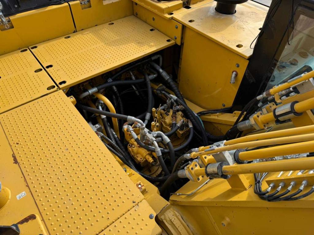 Caterpillar 352F Photo 23