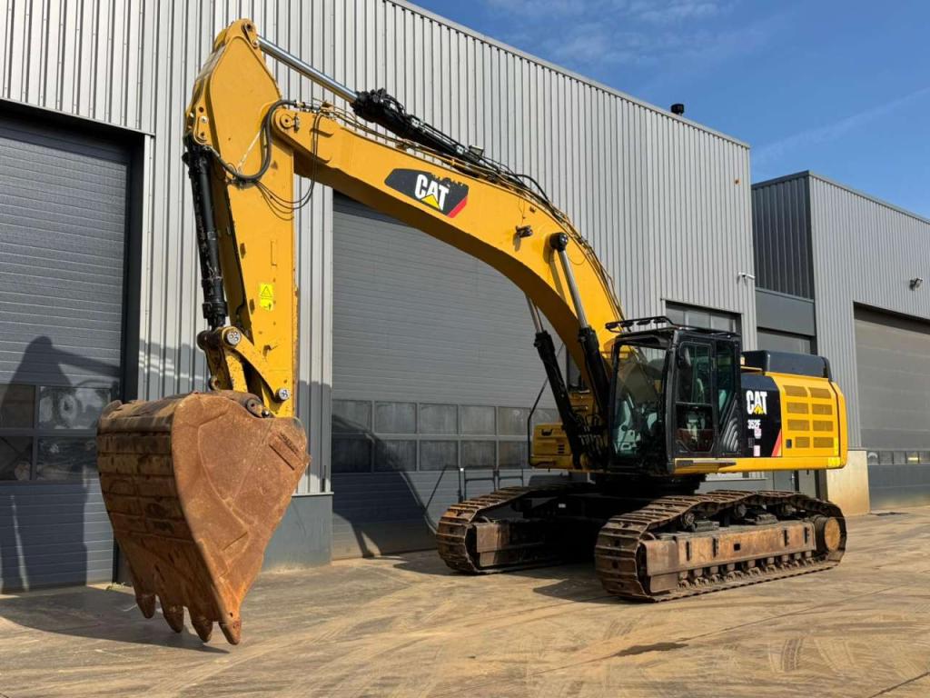 Caterpillar 352F Photo 3