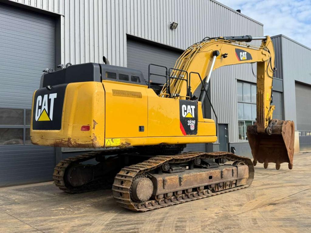 Caterpillar 352F Photo 5