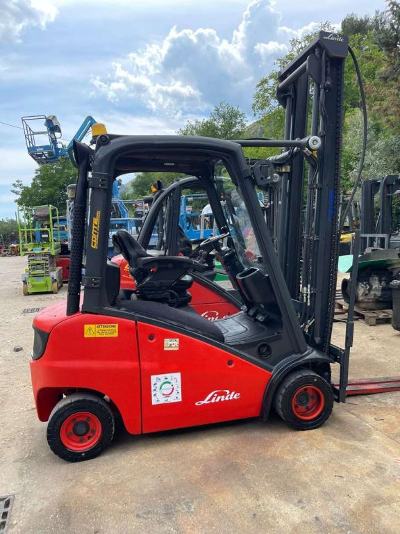 Linde H20D Photo 9