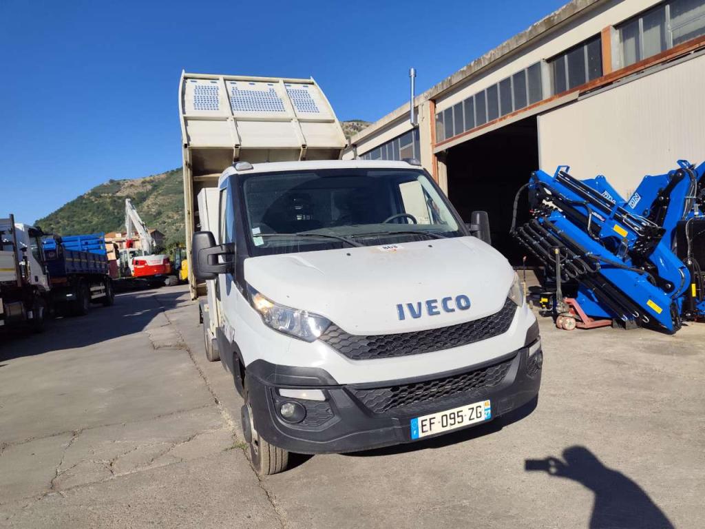 Iveco DAILY 35-150 Photo 28