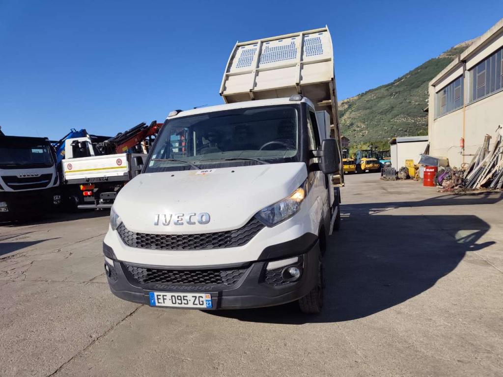 Iveco DAILY 35-150 Photo 30