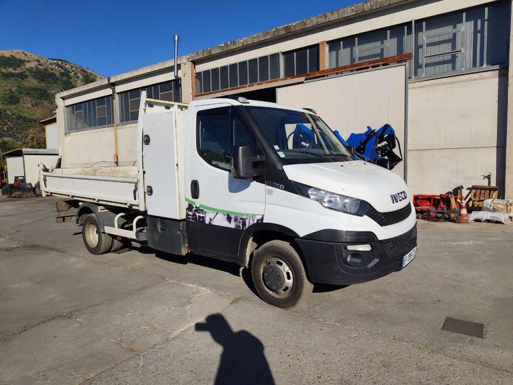 Iveco DAILY 35-150 Photo 8