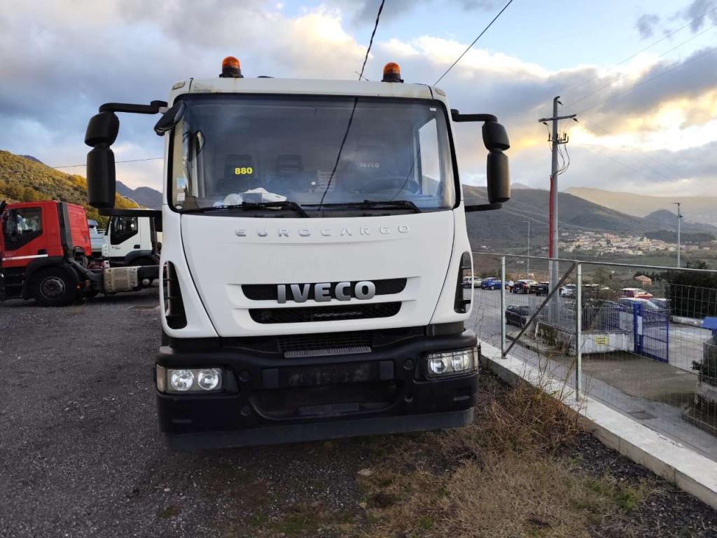 Iveco EUROCARGO 180E25K Photo 20