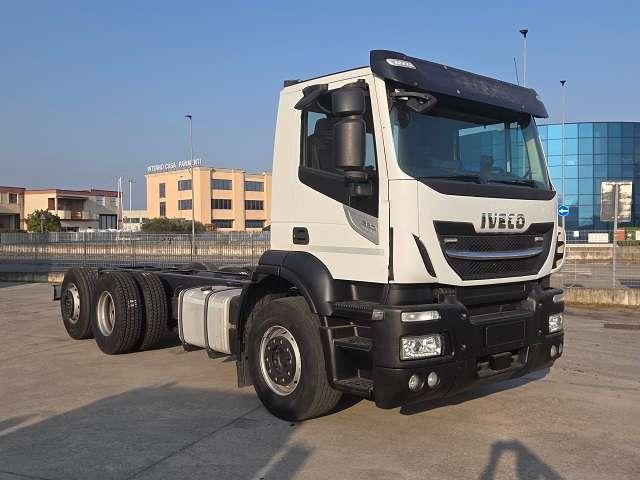Iveco Stralis AD 260S33 Y/PS Photo 2