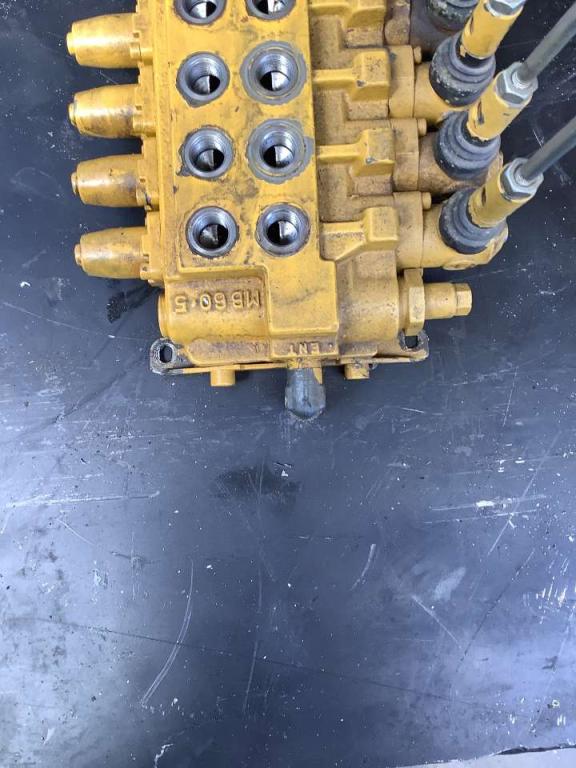 Hydraulic distributor Photo 5