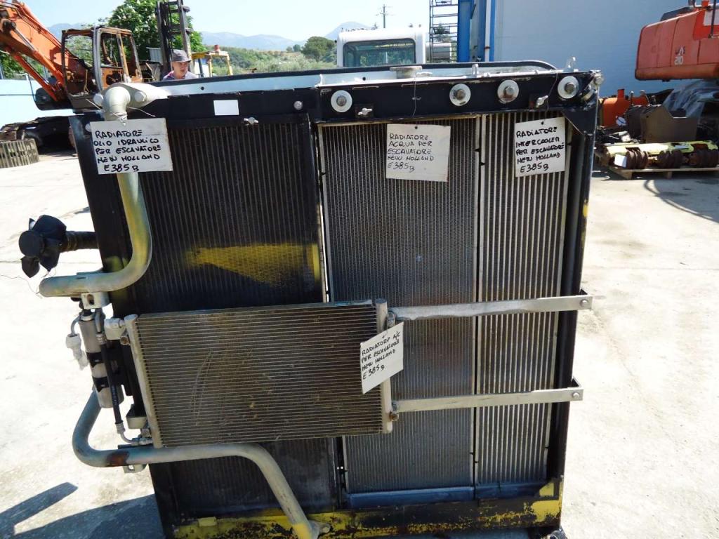 Water radiator for New Holland 385B Photo 4